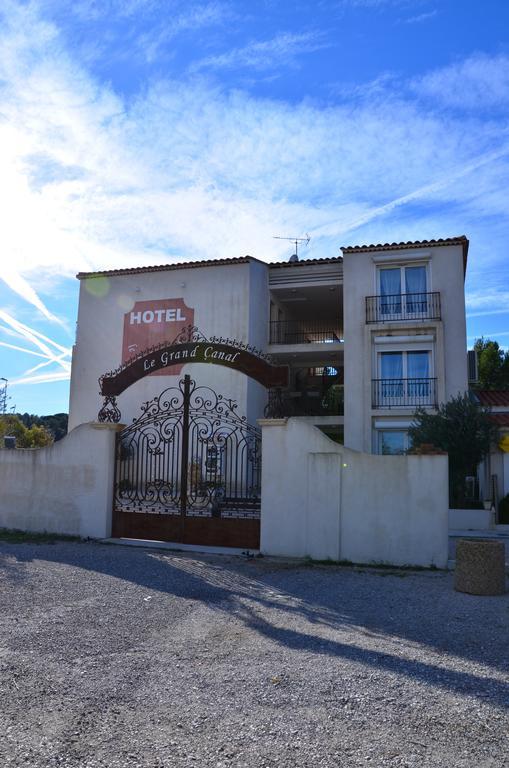 Le Grand Canal Martigues Luaran gambar