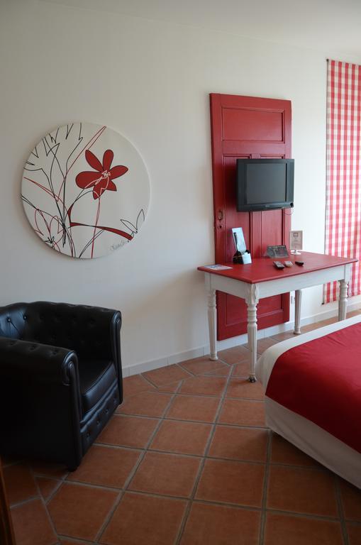 Le Grand Canal Martigues Bilik gambar